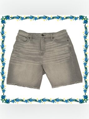 Shorts - denim jean -  Simply Vera Wang gray - raw hem - 12. Bermuda.